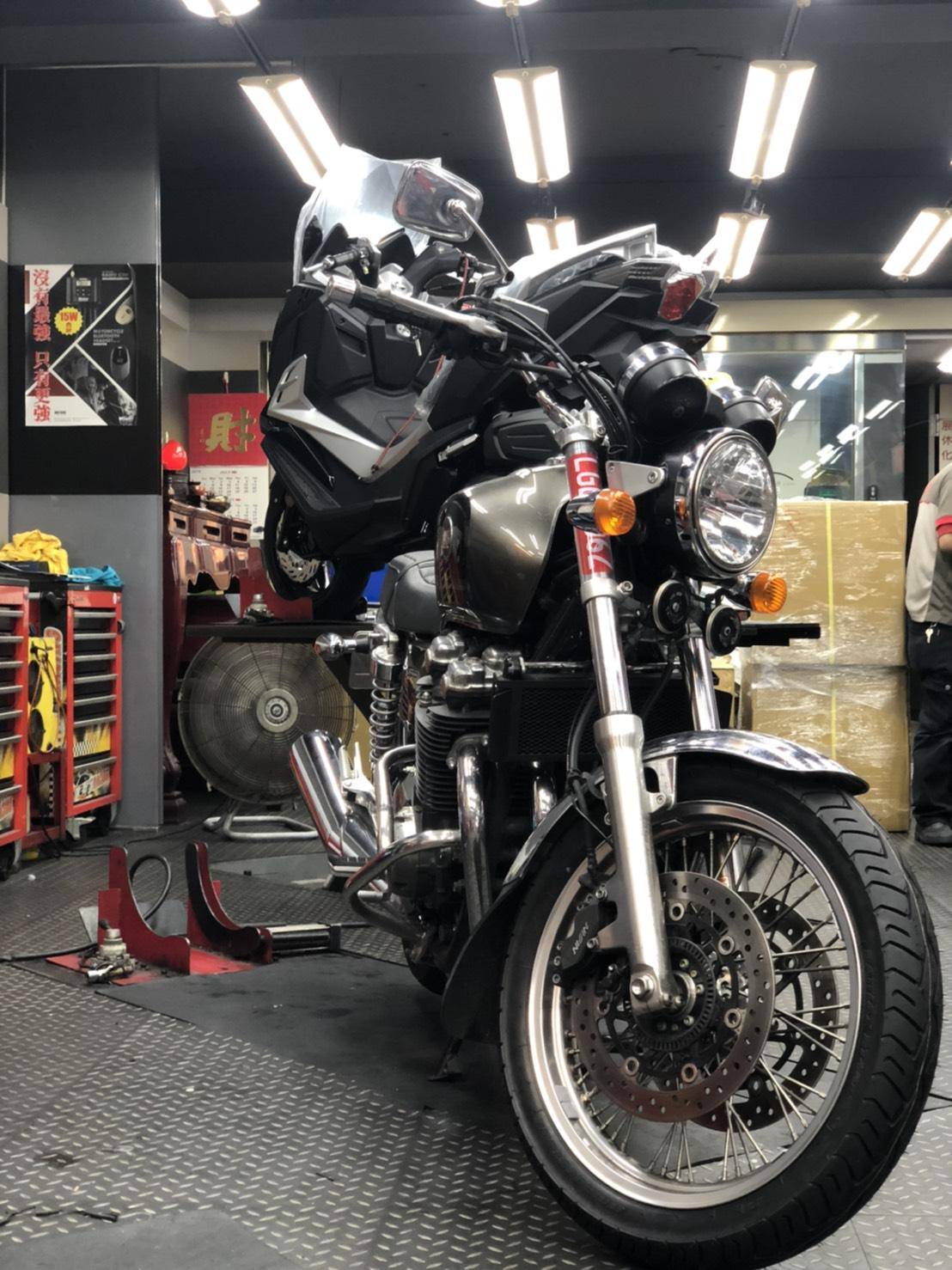 Honda Cb1100 輪胎氣密工程 益隆車業有限公司官網 商品介紹