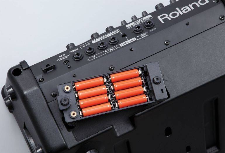 ROLAND CUBE Street EX 新上市可攜型 電池供電 立體聲音箱 50瓦 街頭藝人最愛(另加購專用袋另有優惠)