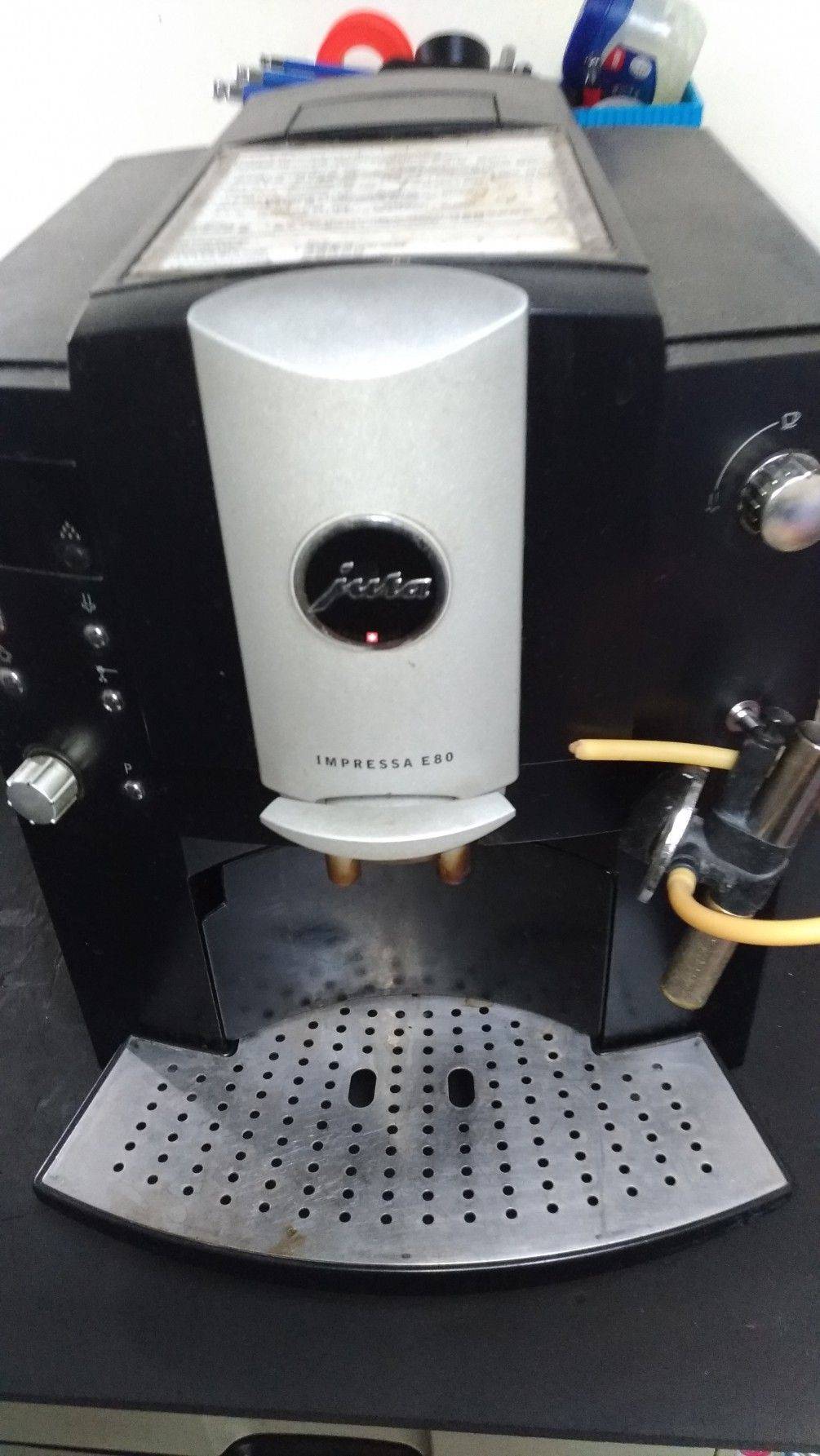 Jura-80e全自動咖啡機，沖泡器卡住，墊圈變形。保養維修，苗栗大湖維修處理