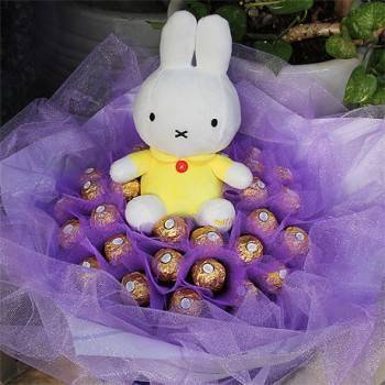 米飛兔+30朵金莎巧克力花束