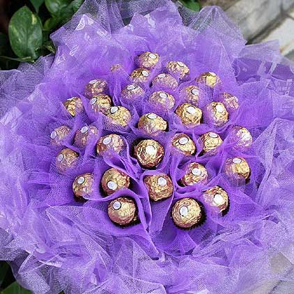《甜蜜-紫愛》30朵甜蜜金莎巧克力花束