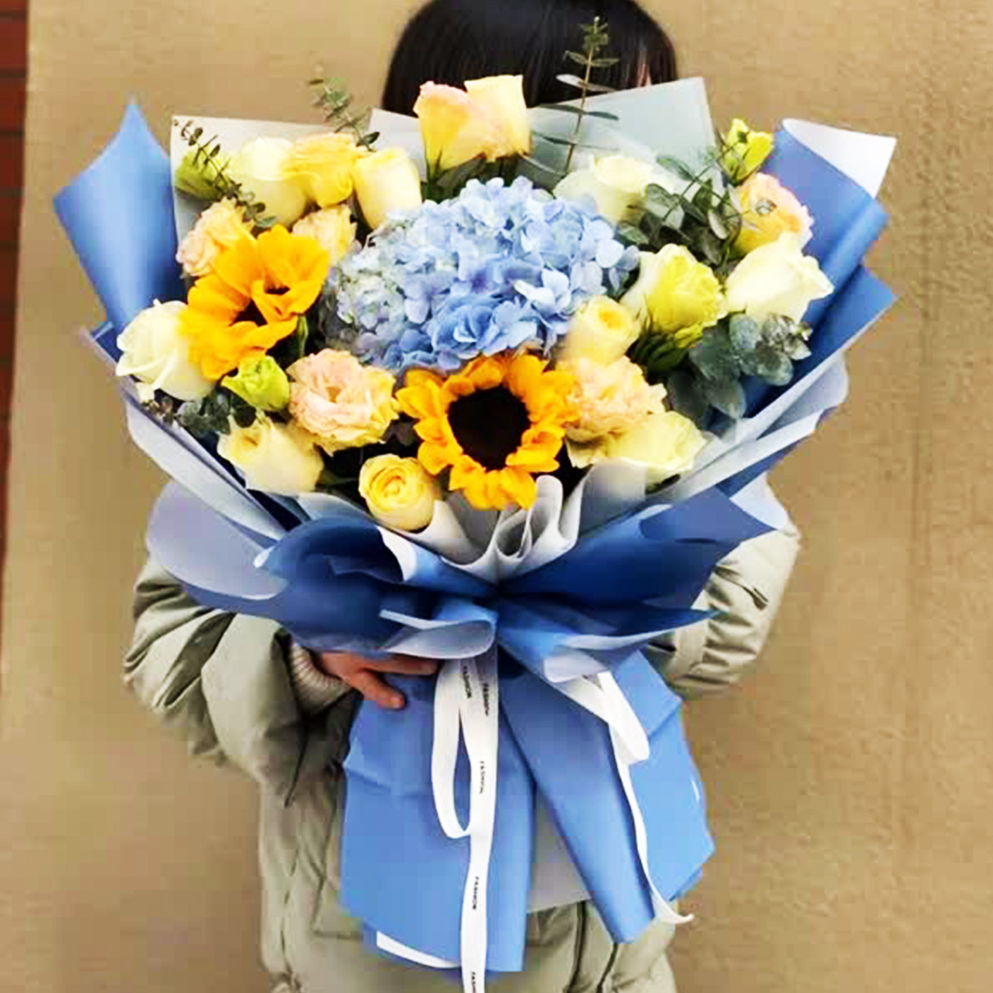 【 風走過田野 】