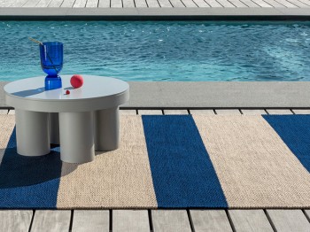 Deck electric blue outdoor rugs