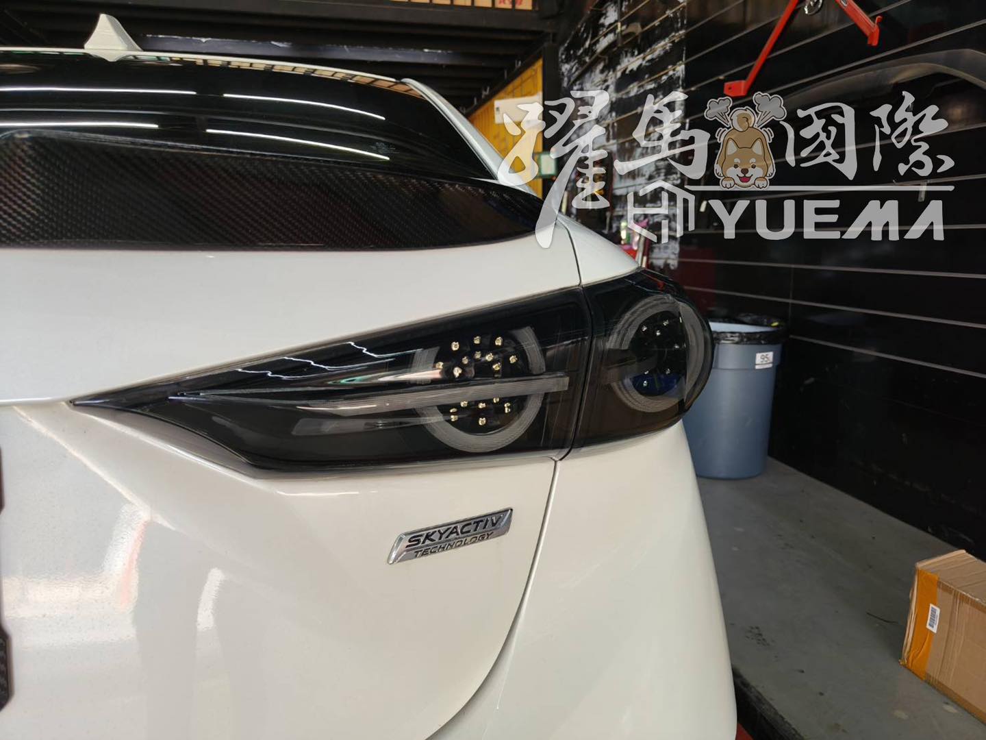 類四代流水尾燈B款