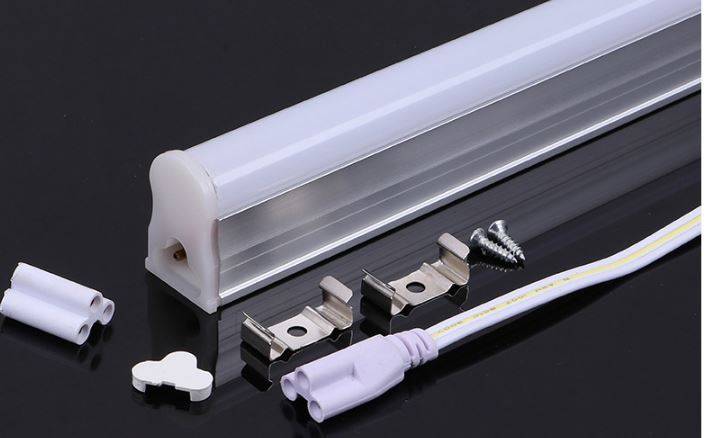 LED T5 層板燈 支架燈 4尺 -3孔 (現貨) LED T5 層板燈 支架燈 4尺 -3孔 (現貨)