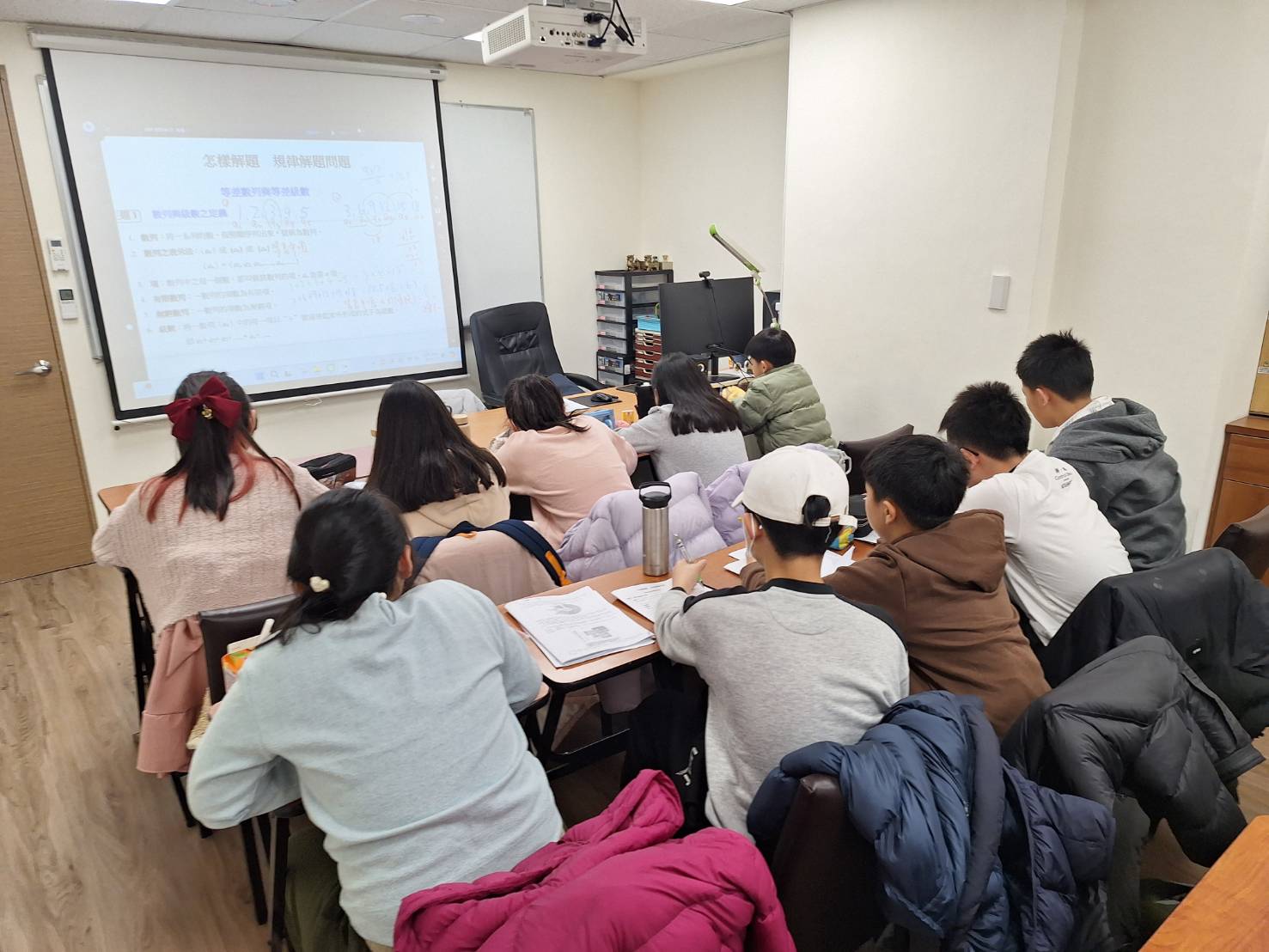 招募國中國小儲備人員 兼職課輔人員