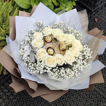 【純潔的心】心型白玫瑰滿天星金莎情人節花束