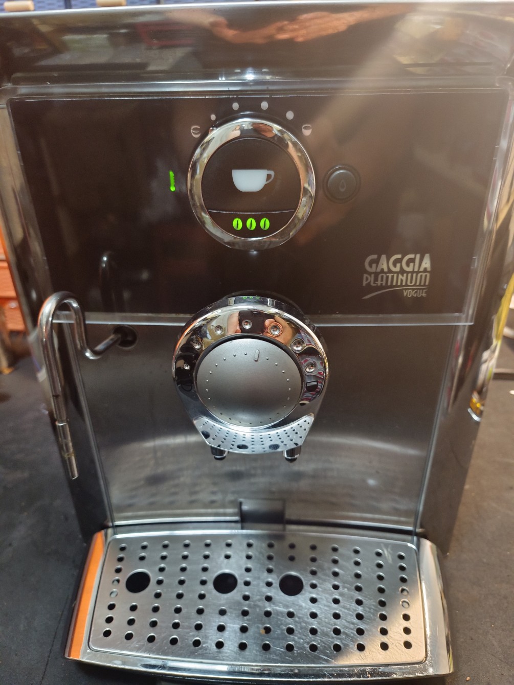 全自動咖啡機-gaggla-saeco-villa-trevl-中古機器整新零件更新定位處理