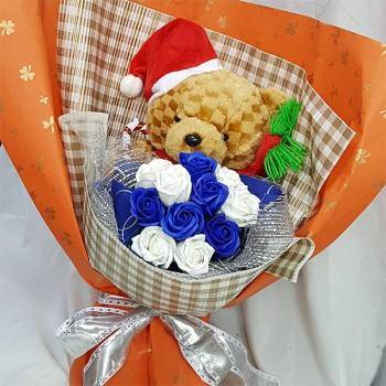 《聖誕快樂》泰迪聖誕熊11朵藍白皂花束
