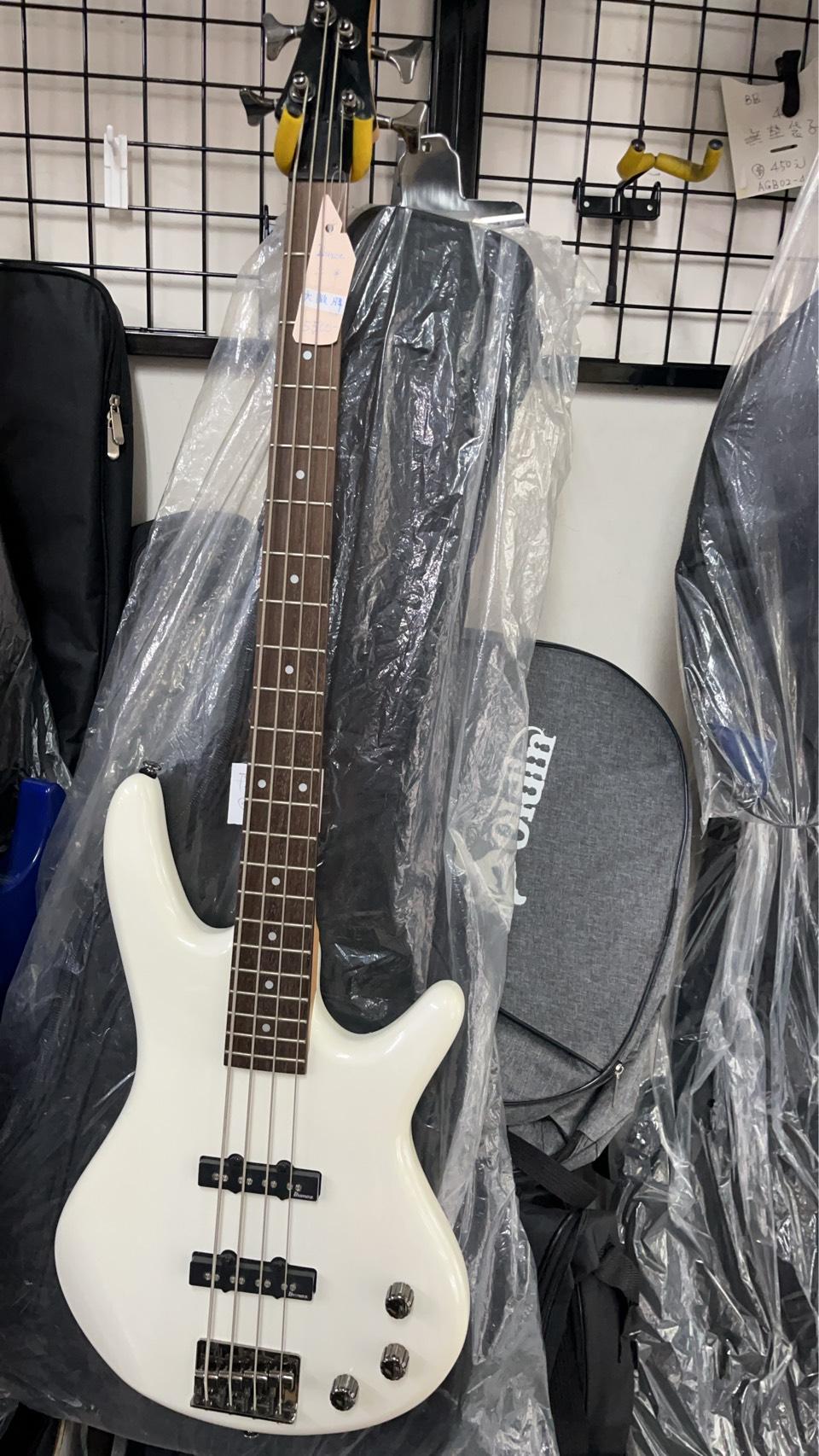 Ibanez 電貝斯  二手電貝斯  中古電貝斯 全館大拍賣 感謝各大媒體爭鋒報導 優良商家  推薦 海洋樂器