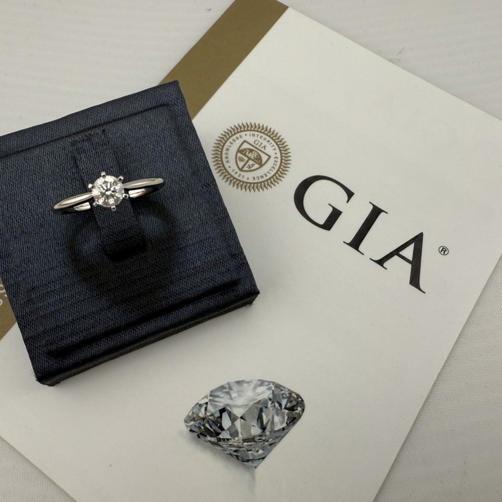 周大福GIA天然鑽戒 0.37ct/E/VS2/車工完美 PT950鉑金戒台 n1365