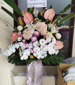 尊爵藝術無限追思高架花籃一對(喪禮/喪用/追思/殯儀館送花)