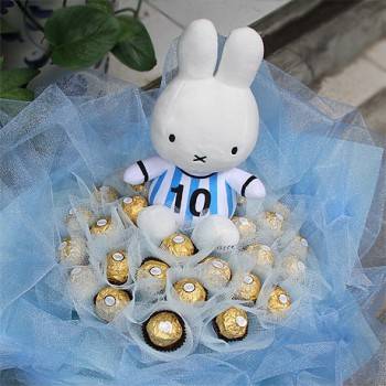 《Happy兔U》米飛兔+30朵金莎巧克力花束