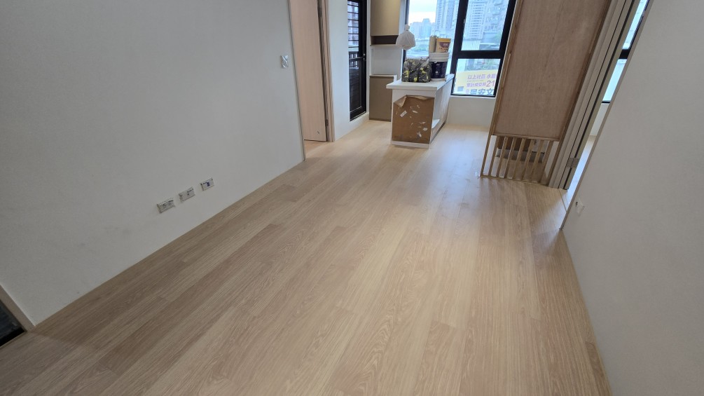 115/5/8 新北市中和區中興街 至臻系列IM-3105 白色光漆橡木