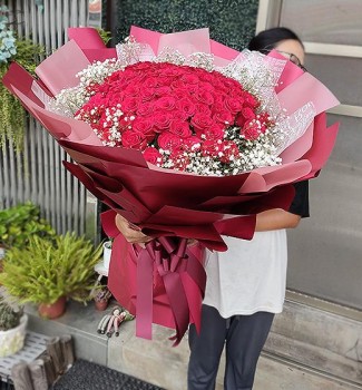 《情人節驚艷》99朵翠紅玫瑰大型包裝情人節花束