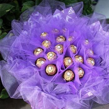 《紫是愛你》21朵甜蜜金莎巧克力花束