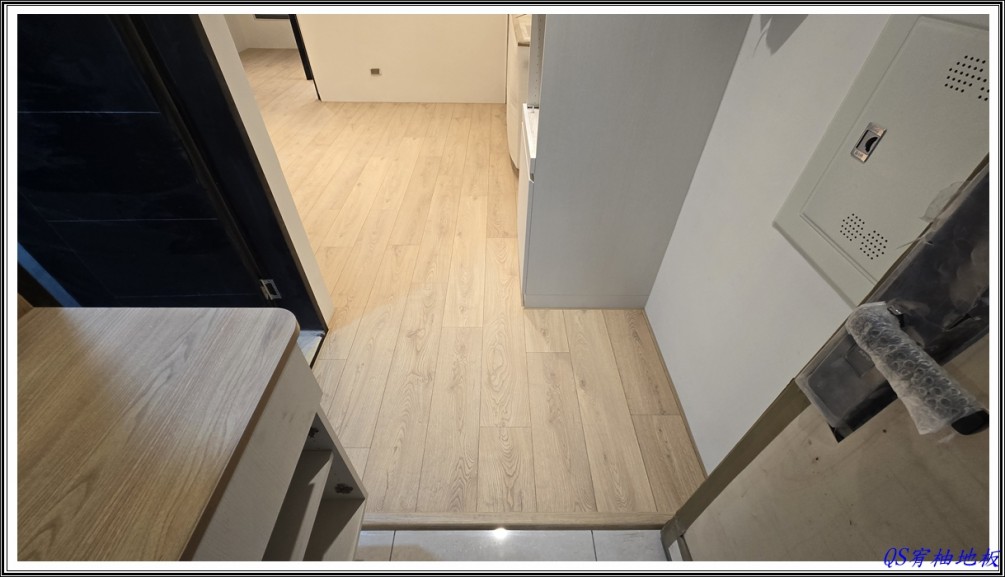 115/1/8 新北市土城區莊園路 經典系列CLM-5801 沙色橡木