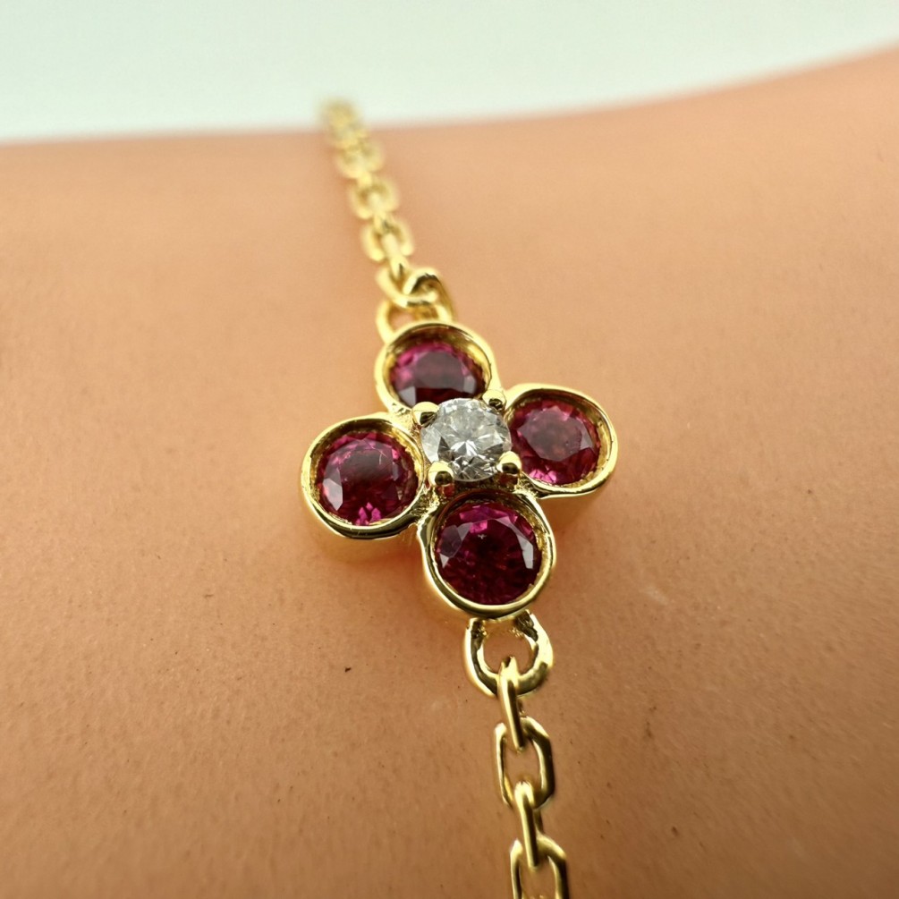 天然鑽石手鍊 小花型 配鑽5P約0.1ct 18黃K金 n1488-03