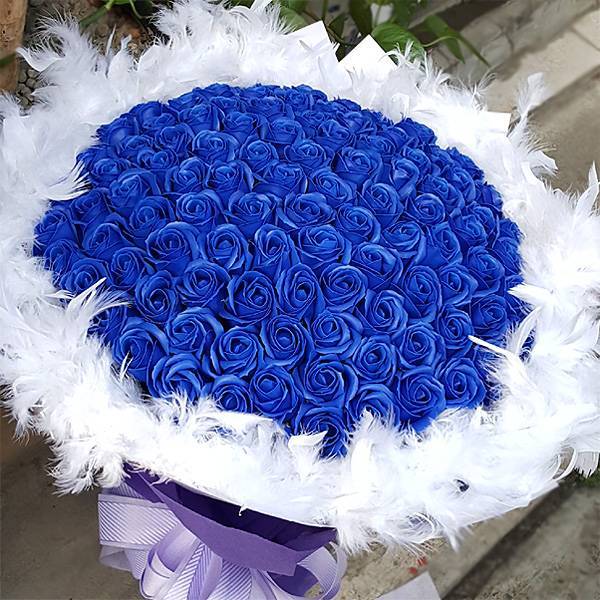 平價花店-《藏愛久久》99朵藍皂玫瑰花束