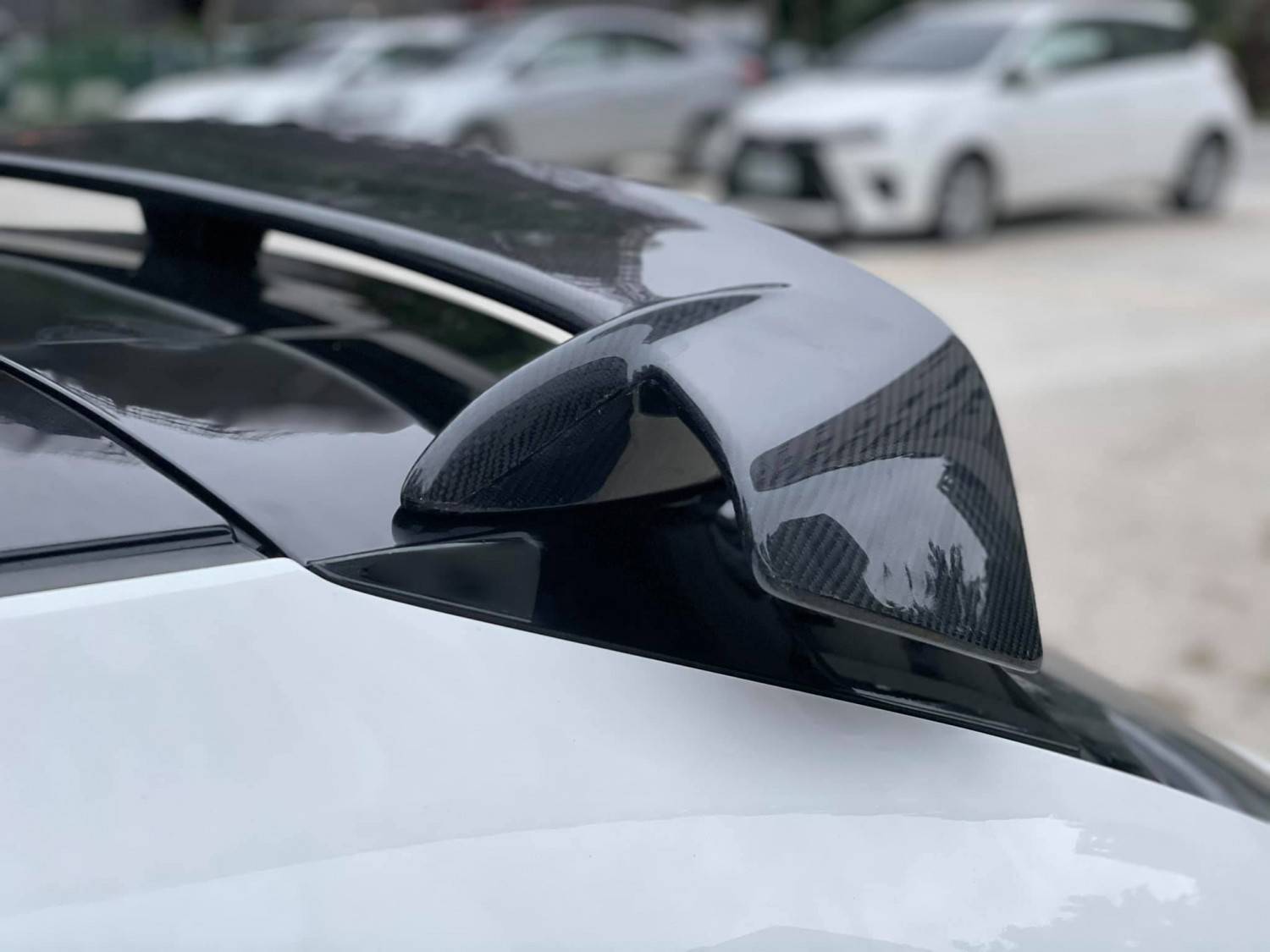 4代馬3 5d A款尾翼 Md自動車 商品介紹