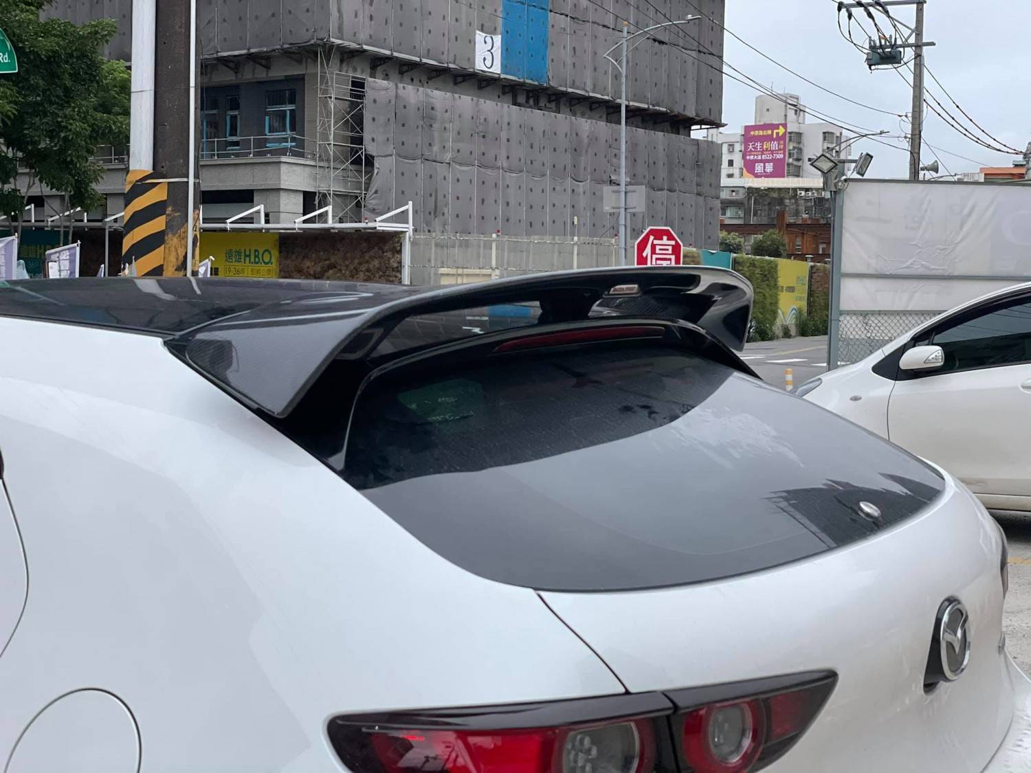 4代馬3 5d A款尾翼 Md自動車 商品介紹