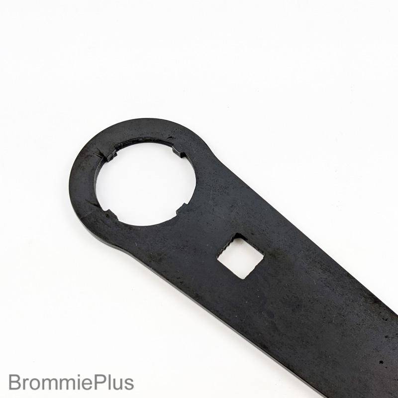 Tool / Wrench for 10T Lock Ring