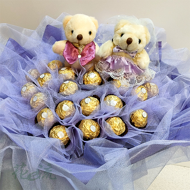 【三世情緣】禮服情侶熊30朵金莎巧克力花束