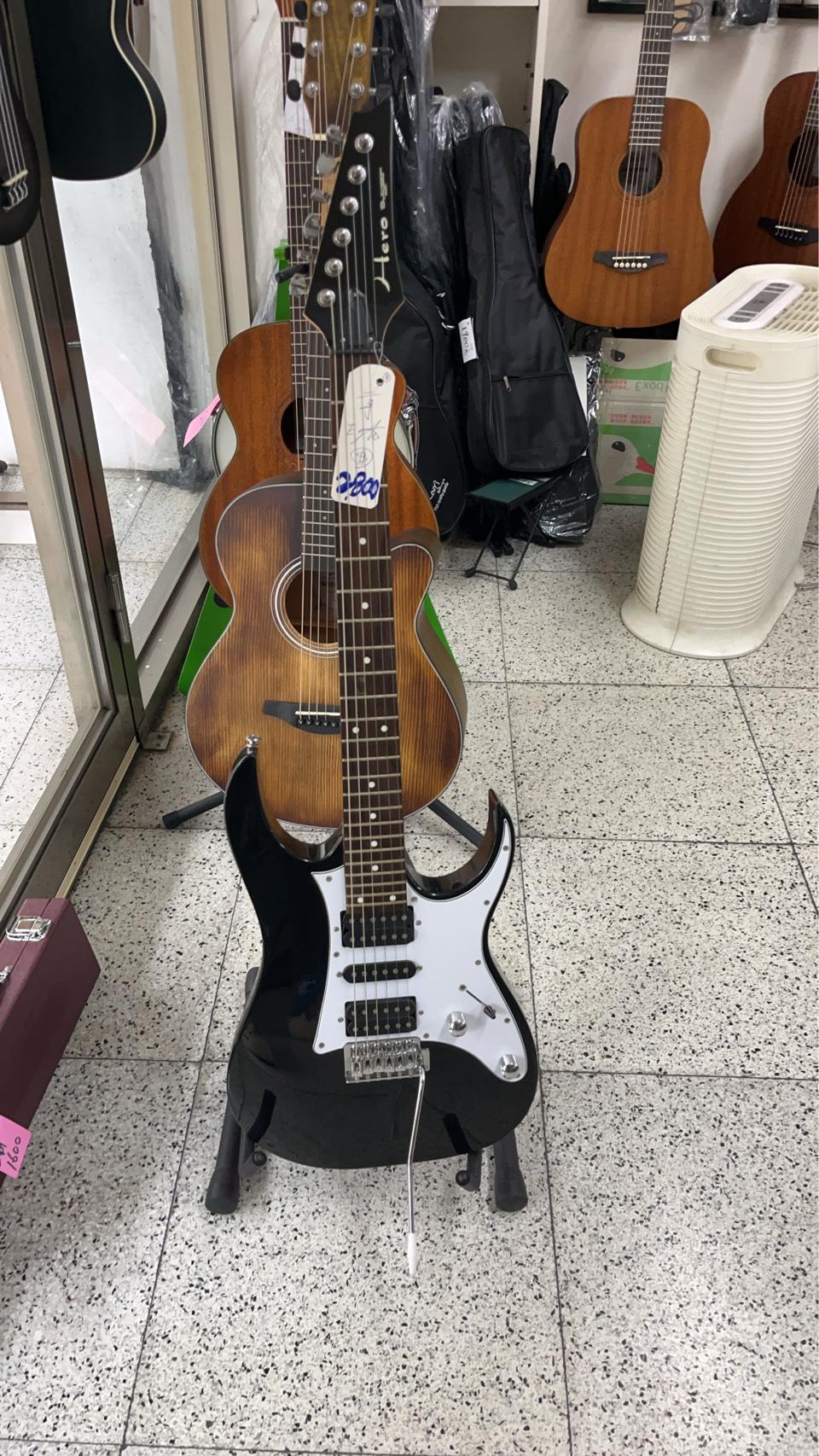 二手電吉他 中古電吉他 全館清倉特價 感謝各大媒體爭鋒報導推薦 海洋樂器