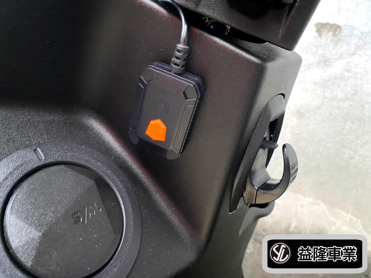 SYM 4MICA 安裝 益隆部品 R8 前後1080P雙鏡頭行車紀錄器 *SYM SBC 益隆車業*