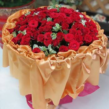 《纏綿》99朵紅玫瑰求婚花束