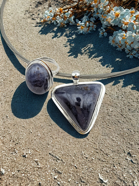 堇青石純銀墜戒套組G32-1-5-11490 墜尺寸大約3.5*3.5*1 戒尺寸大約2*1.5*1.2