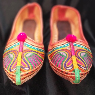 印度手工繡 駱駝皮 印度女鞋擺飾 收藏藝品 (非拿來穿)