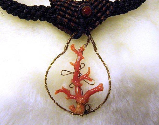 品號:0033 品名: 紅珊瑚MoM0(發財樹)項鍊