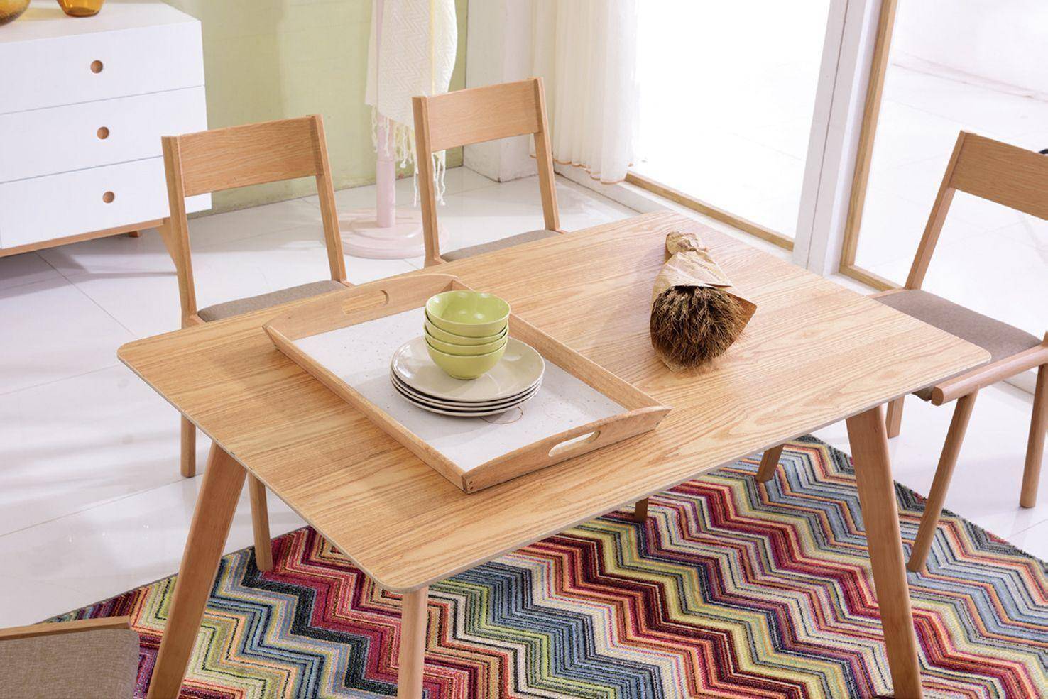 c018-739-5 木纹色餐桌