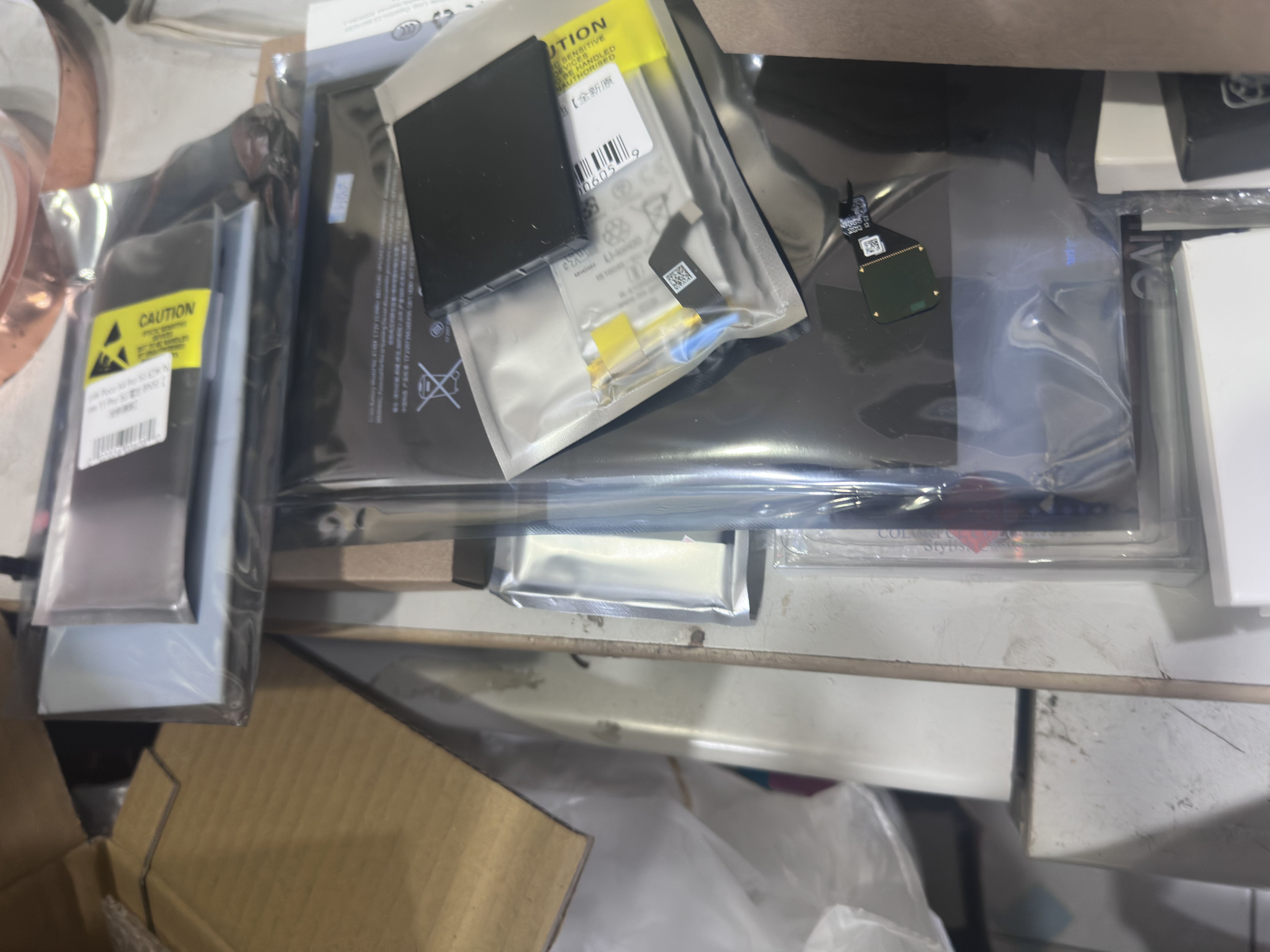 台北iPhone換電池與電池零件現場維修