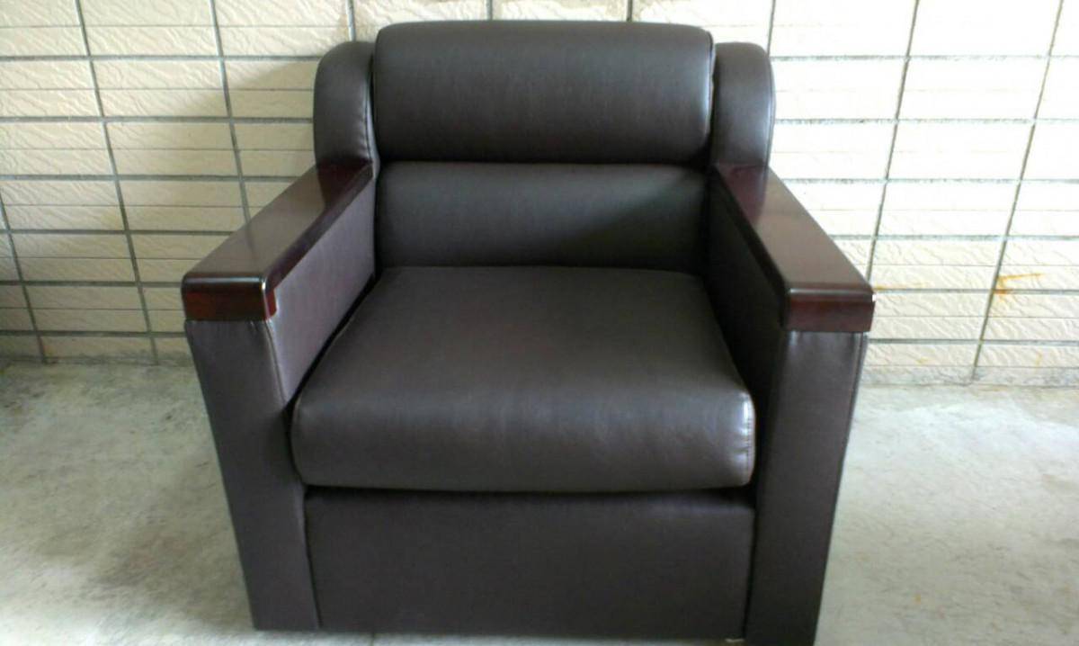 L型沙發椅修理換皮請找吉昌沙發工廠